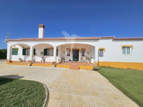 Herdade exclusiva no concelho de castro verde, alentejo