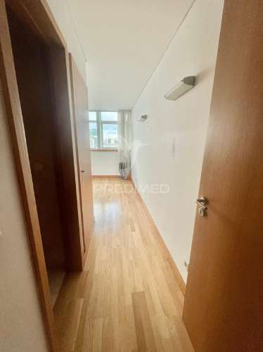 Apartamento t2 duplex _ parque das nações