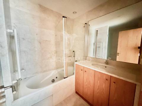 Apartamento t2 duplex _ parque das nações