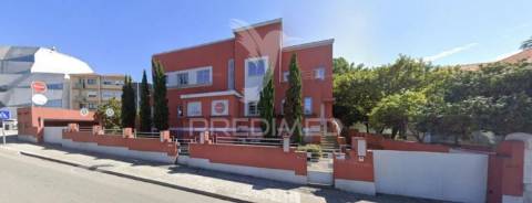 Espaço para escritório/comércio na avenida da boavista - porto