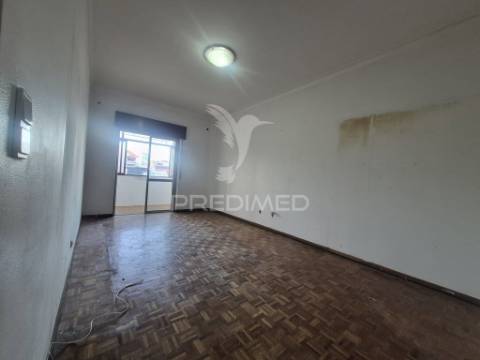 Apartamento t3 em cruz de pau