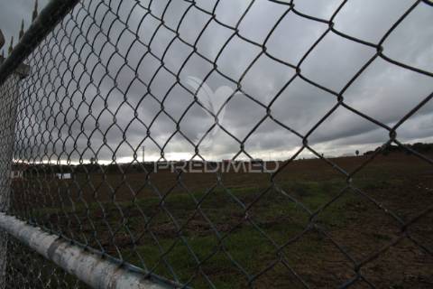 Terreno urbanizável com 38.500 m² – uma oportunidade exclusiva em sousel