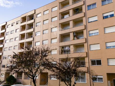 Apartamento t3 - lamaçães