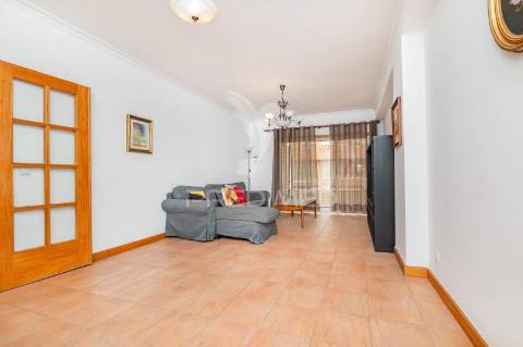 Apartamento t3 - lamaçães