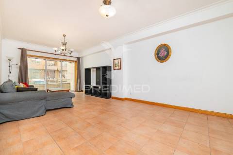 Apartamento t3 - lamaçães