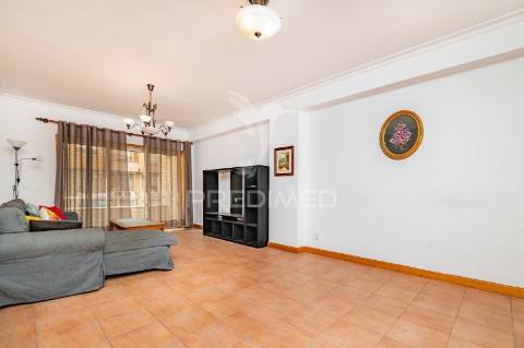 Apartamento t3 - lamaçães