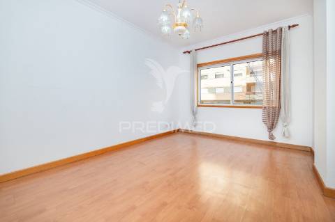 Apartamento t3 - lamaçães