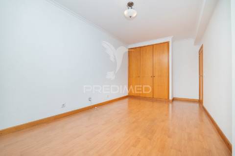 Apartamento t3 - lamaçães
