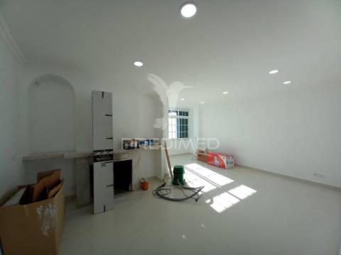 Moradia t3+3 parede