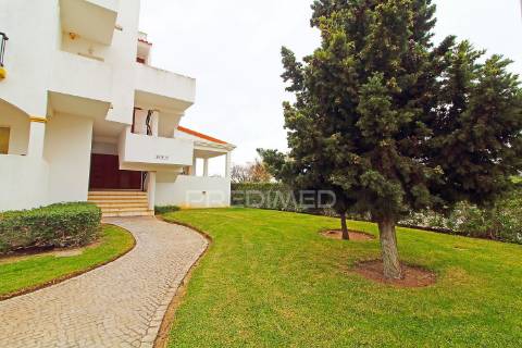 Apartamento t2 para arrendamento anual – olhos de água, albufeira