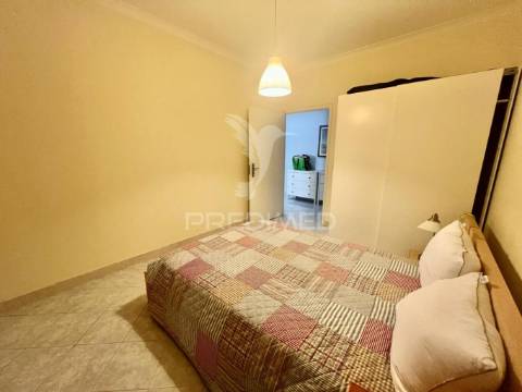 Apartamento t3 com terraço _ a 200 metros da praia da califórnia _ sesimbra
