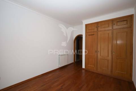 Apartamento t2+3
