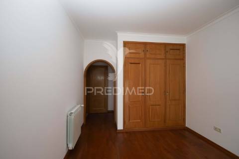 Apartamento t2+3