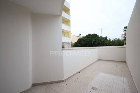 Apartamento t2+2