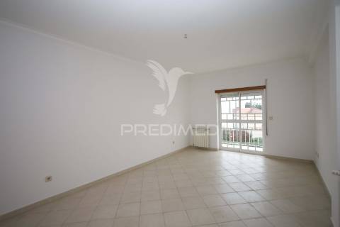 Apartamento t2+2