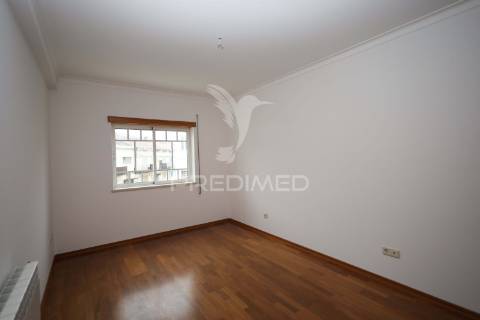 Apartamento t2+2