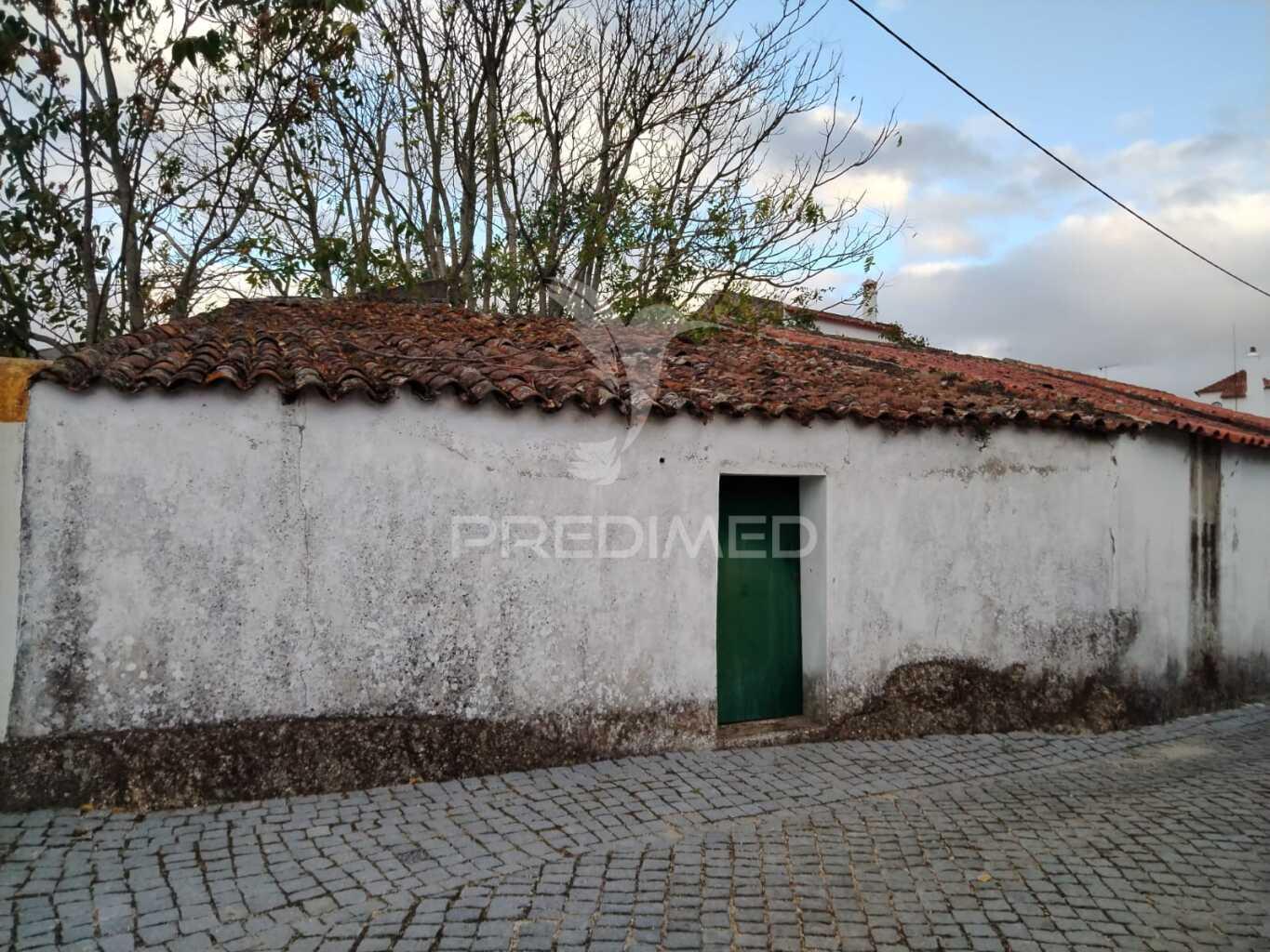 Casa antiga em povoa e meadas