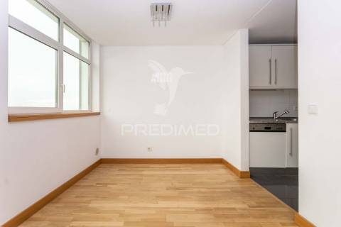 Apartamento duplex t2 parque das nações . lisboa
