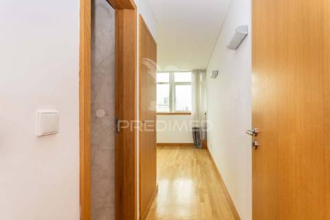 Apartamento duplex t2 parque das nações . lisboa