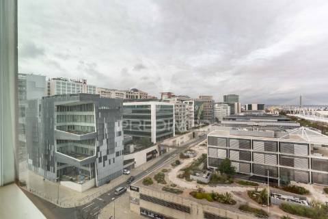 Apartamento duplex t2 parque das nações . lisboa