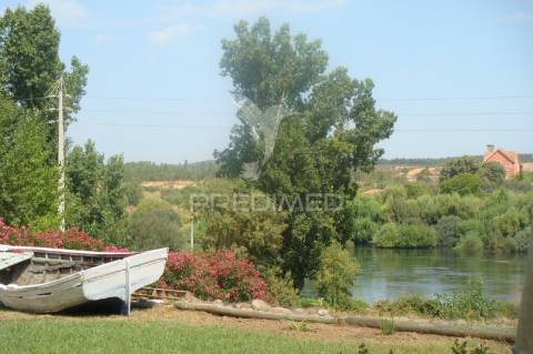 Quinta para eventos, com moradia t3, junto ao tejo em alvega