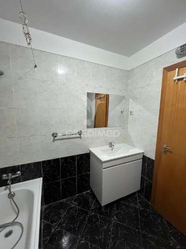 Apartamento t2 em creixomil com garagem