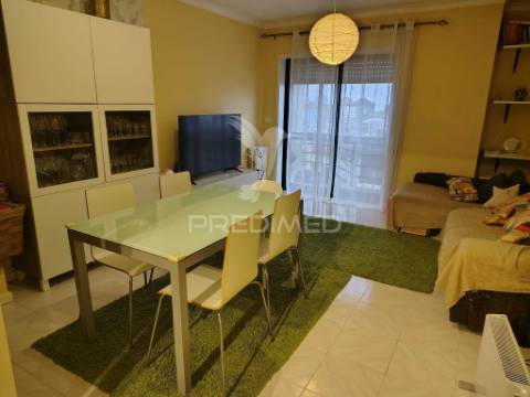 Apartamento t2 com garagem fechada – rio tinto