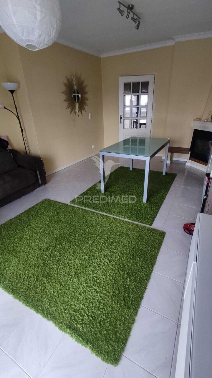 Apartamento t2 com garagem fechada – rio tinto