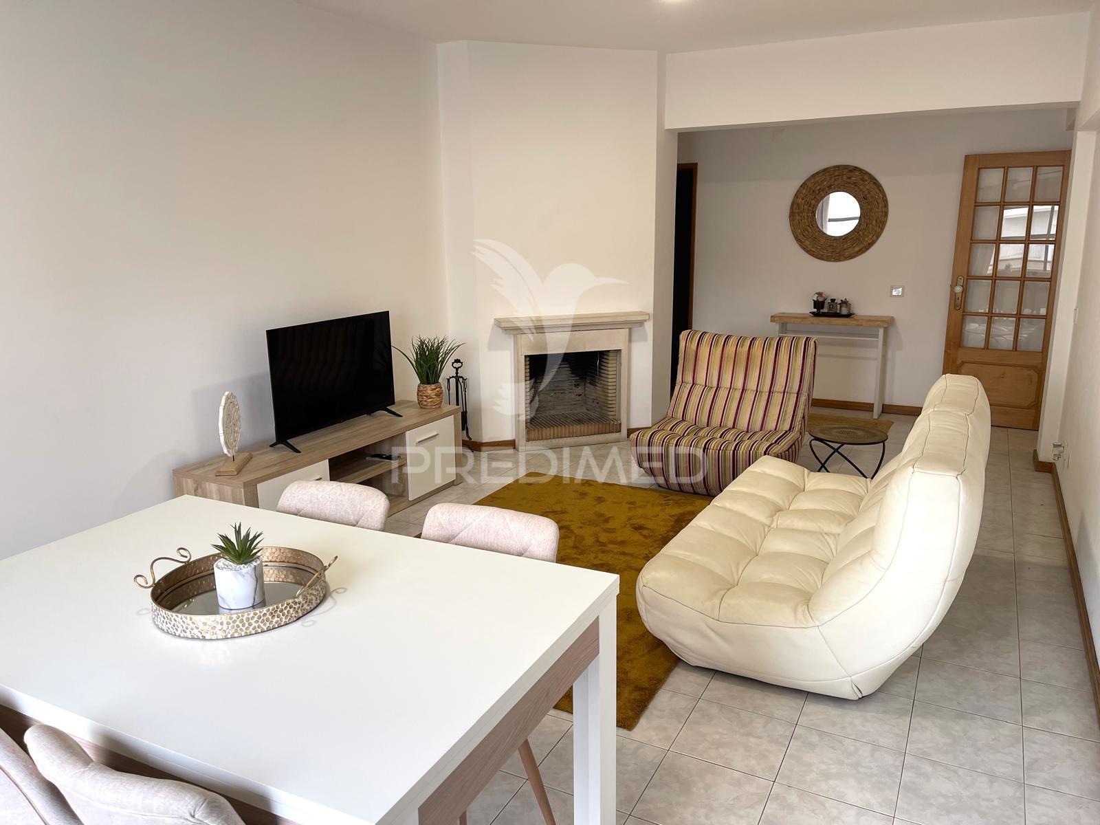Apartamento t3 com 123 m2 em santiago do cacém