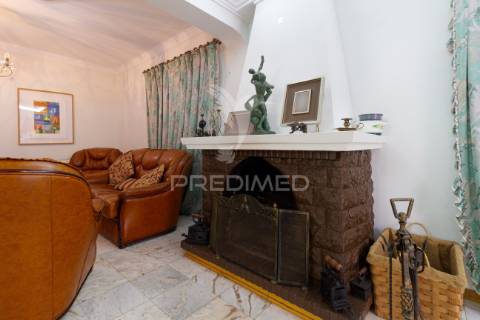 Moradia independente com piscina - quinta do conde - sesimbra - 599.000 eur