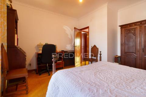 Moradia independente com piscina - quinta do conde - sesimbra - 599.000 eur