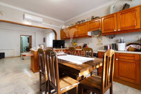Moradia independente com piscina - quinta do conde - sesimbra - 599.000 eur