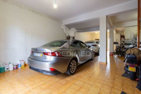 Moradia independente com piscina - quinta do conde - sesimbra - 599.000 eur