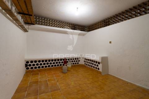 Moradia independente com piscina - quinta do conde - sesimbra - 599.000 eur