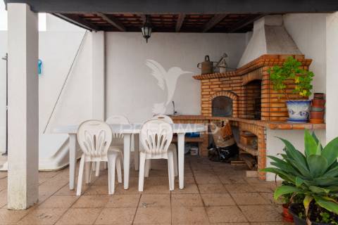 Moradia independente com piscina - quinta do conde - sesimbra - 599.000 eur