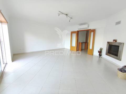 Apartamento t3 à venda no montijo – conforto, localização e qualidade de vida!