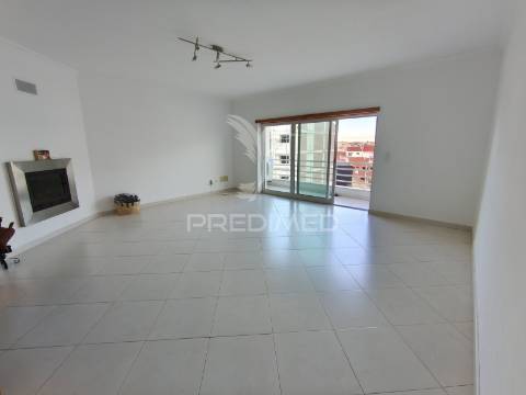 Apartamento t3 à venda no montijo – conforto, localização e qualidade de vida!