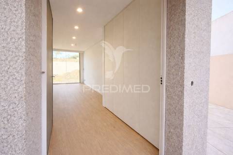 Apartamento t3 | piscina | ginásio | box 2 carros | madalena