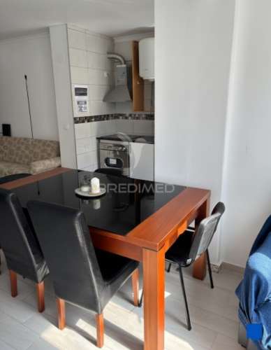 Apartamento t3 em linda-a-velha