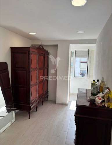 Apartamento t3 em linda-a-velha