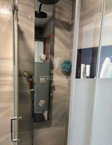 Apartamento t3 em linda-a-velha