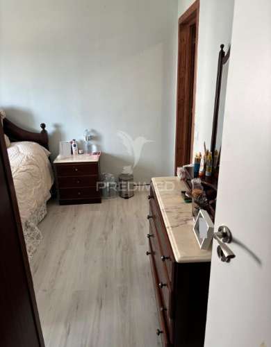 Apartamento t3 em linda-a-velha