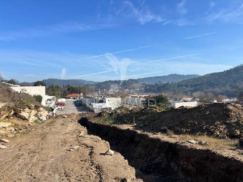Loteamento com lotes de terreno para moradias individuais e geminadas, moreira de cónegos, guimarães