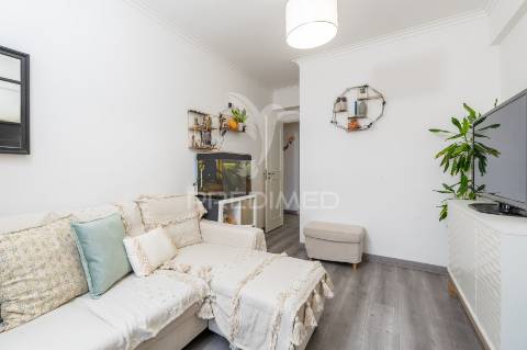 Apartamento renovado sobralinho – entrada março