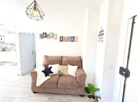 Apartamento renovado, piscina, 200 metros da praia da rocha
