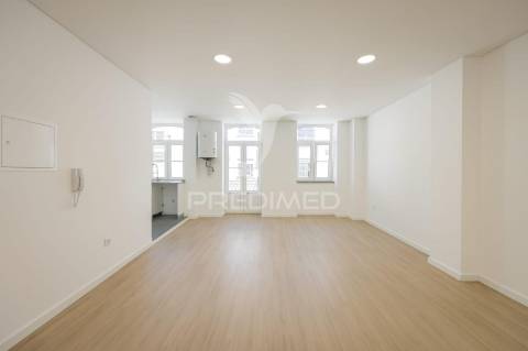 Prédio remodelado no centro histórico de ílhavo