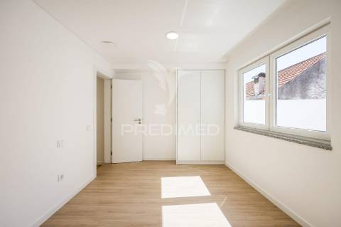 Prédio remodelado no centro histórico de ílhavo