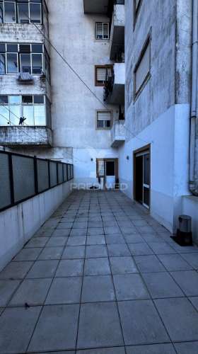 T3 com terraço e garagem em baguim do monte