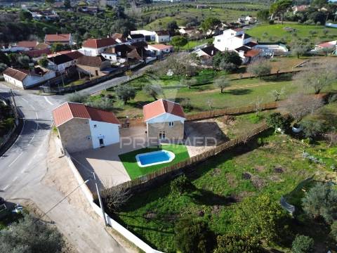 Moradia t3 nova de estilo rústico-contemporâneo com anexo, piscina e espaço exterior