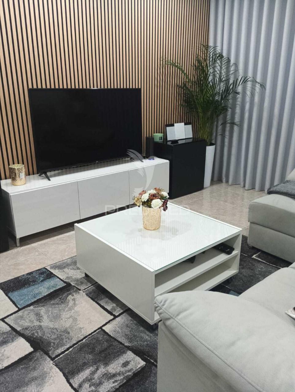 Apartamento t3 com terraço e garagem
